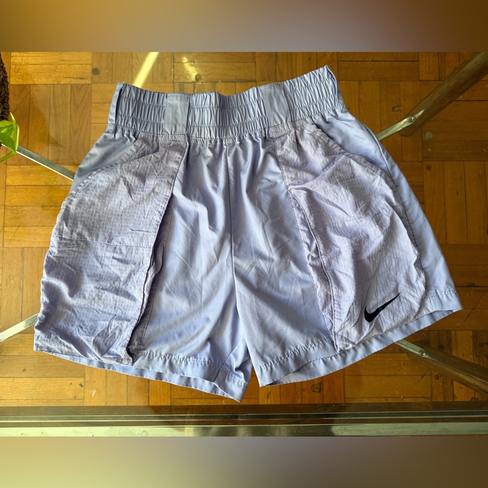 Nike running shorts - Picture 1 of 8